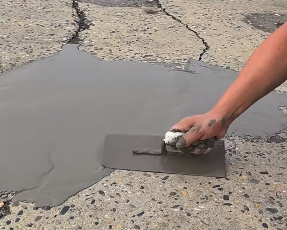 张湾CGM 高效薄层道路修补料（CGM 道路抢修料）